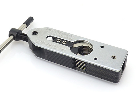 Strumenti universali di accensione di tubi di diametro 5-19 mm (3/16 "-3/4") per tubi di rame N In1 Funzioni di funzionamento semplice